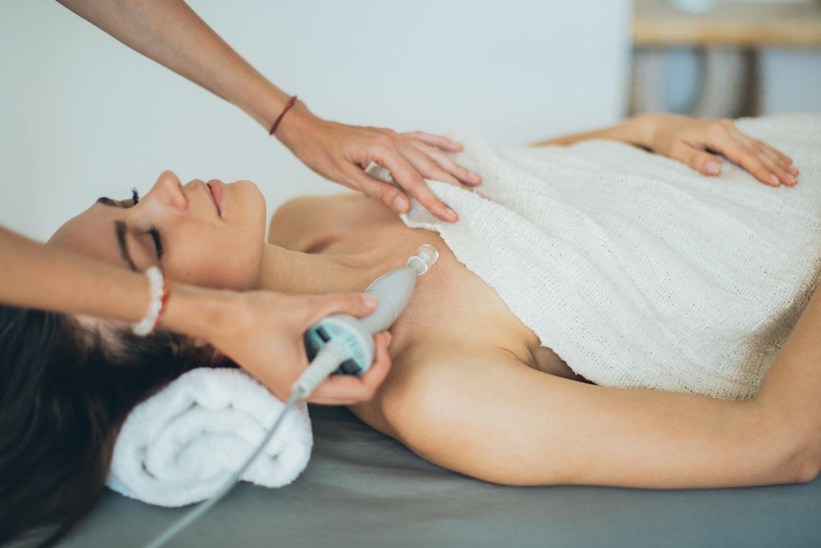 Woman receiving a modern therapy treatment focused on relaxation and wellness